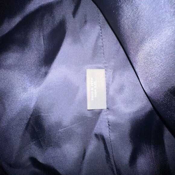 Beautiful Navy Blue Peacoat from the signature collection - Picture 3 of 4